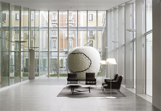 romeo-moon-floor-starck-flos-F61090-product-life-03-720x498 拷贝.jpg