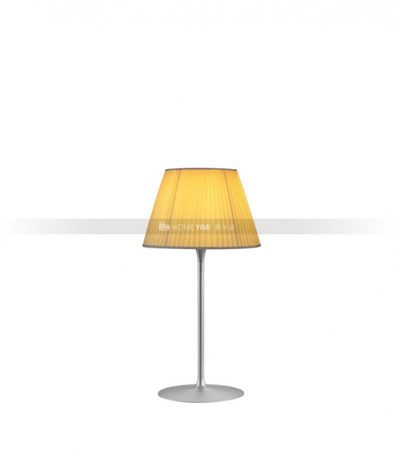 romeo-soft-table-starck-flos-F6107007-product-still-life-big 拷贝.jpg
