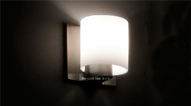tilee-ceiling-wall-zilliani-flos-F74600-product-life-01-1440X802-1 拷贝.jpg