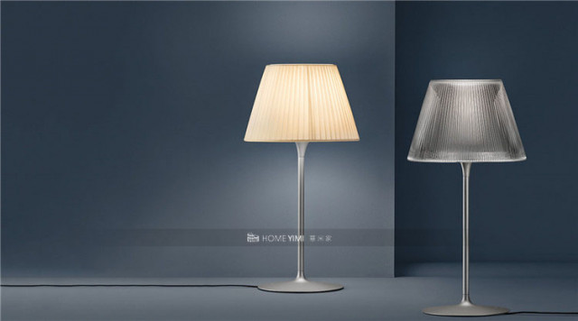romeo-soft-table-starck-flos-F61070-product-life-01-1440x802-1 拷贝.jpg