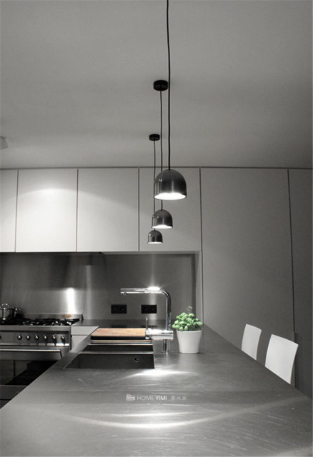 wan-suspension-grawunder-flos-F95600-product-life-02-571x835 拷贝.jpg