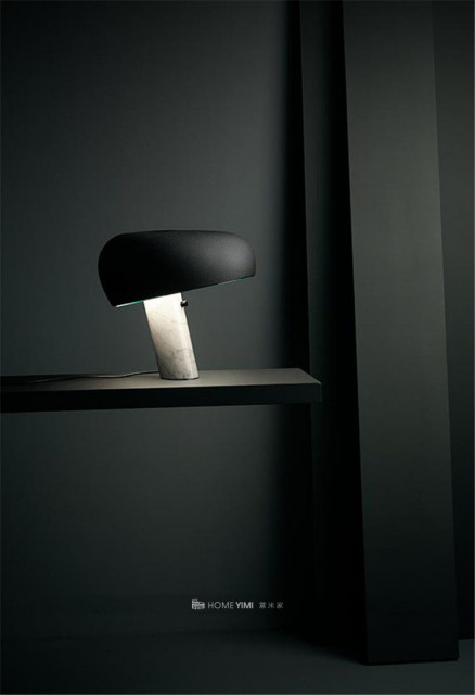 snoopy-limited-edition-table-a-pg-castiglioni-flos-F6381030-product-life-02-571x835 拷贝.jpg
