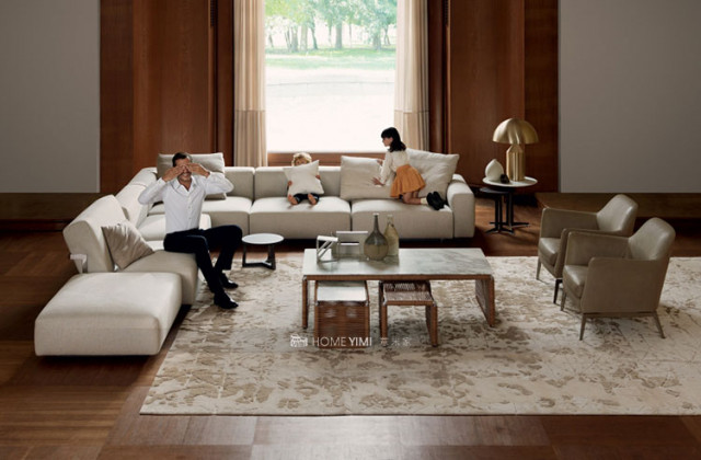 flexform_launches_the_new_campaign_home_at_last_2016.jpg