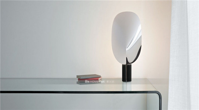 serena-table-urquiola-flos-F65820-product-life-01-1440x802 拷贝.jpg