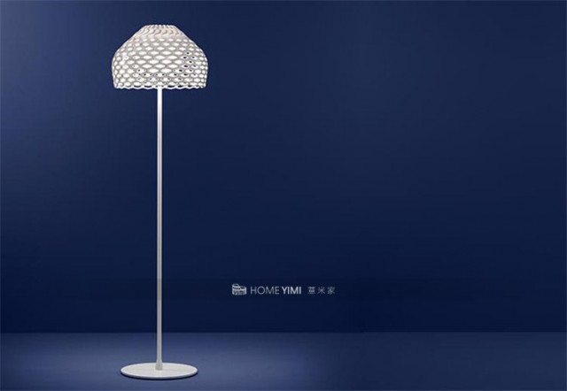 tatou-floor-urquiola-flos-F77640-03-720x498-2 拷贝.jpg